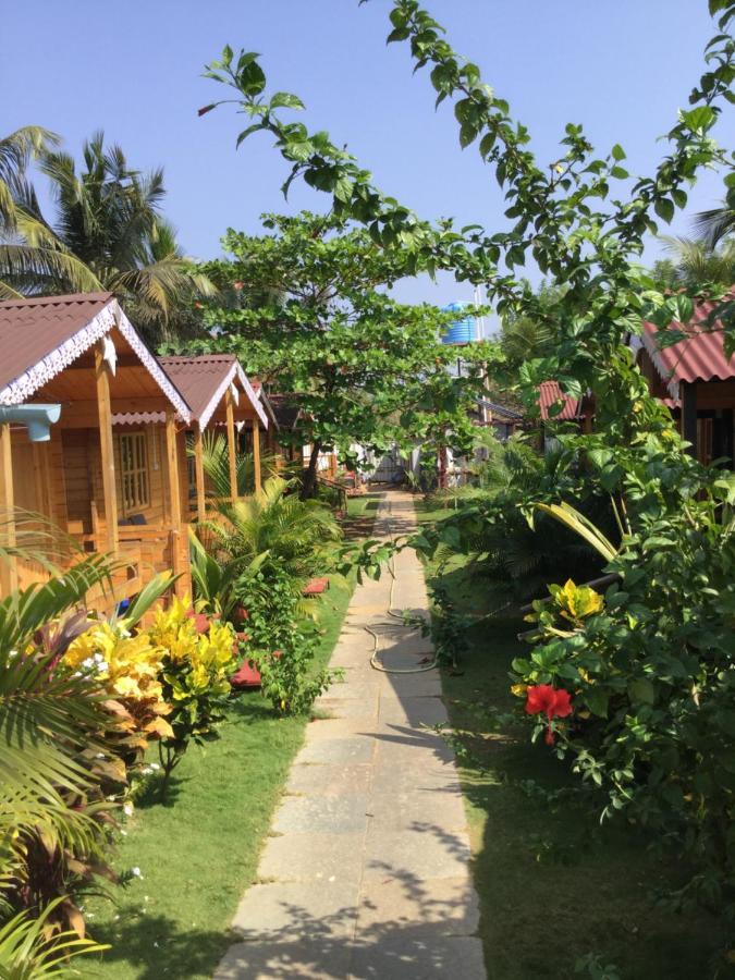 Happy Shack Beach And Wooden Huts Colva Eksteriør billede