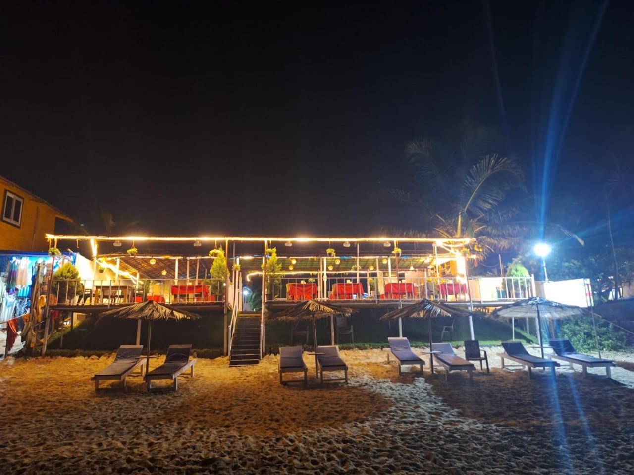 Happy Shack Beach And Wooden Huts Colva Eksteriør billede
