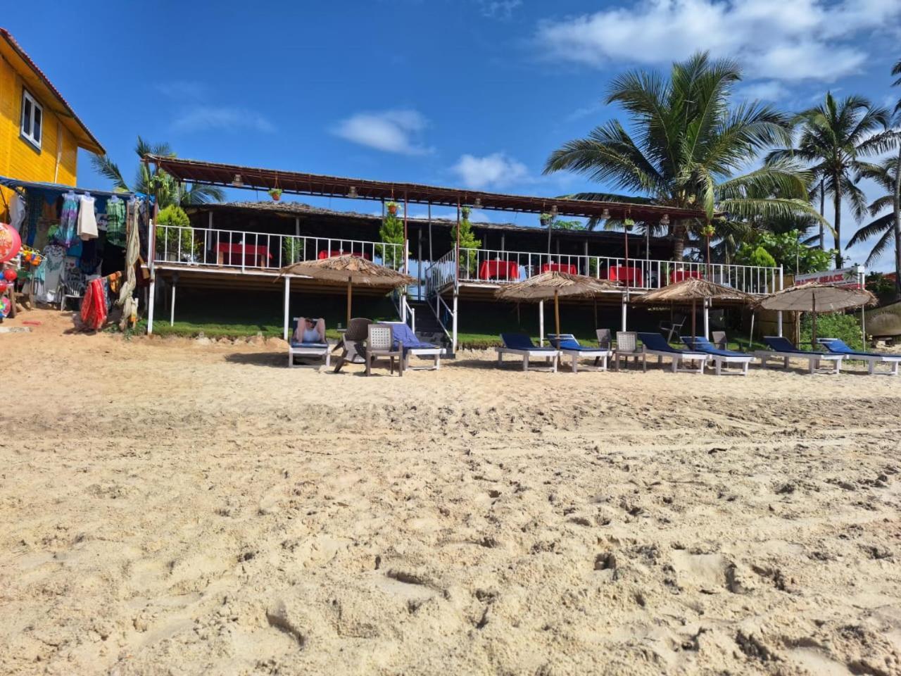 Happy Shack Beach And Wooden Huts Colva Eksteriør billede